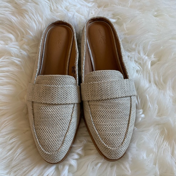 Universal Thread Shoes - Universal Thread size 7 1/2W Tweed Mules Flats